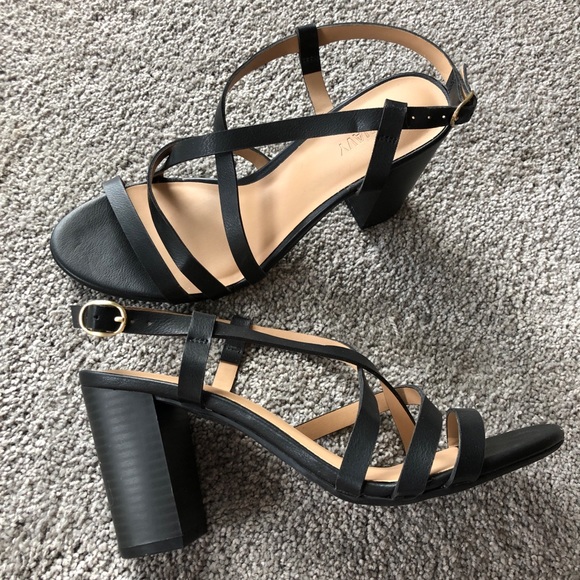 Old Navy Shoes - Black strappy heels